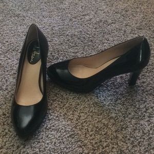 Cole haan black heels